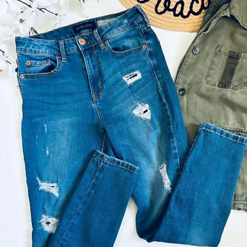 Aeropostale Distressed High Waisted Cropped Jegging Denim Midwash